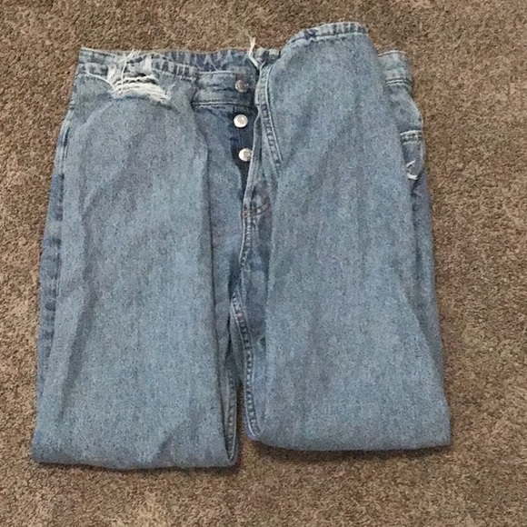 Never worn jeans - Picture 2 of 4